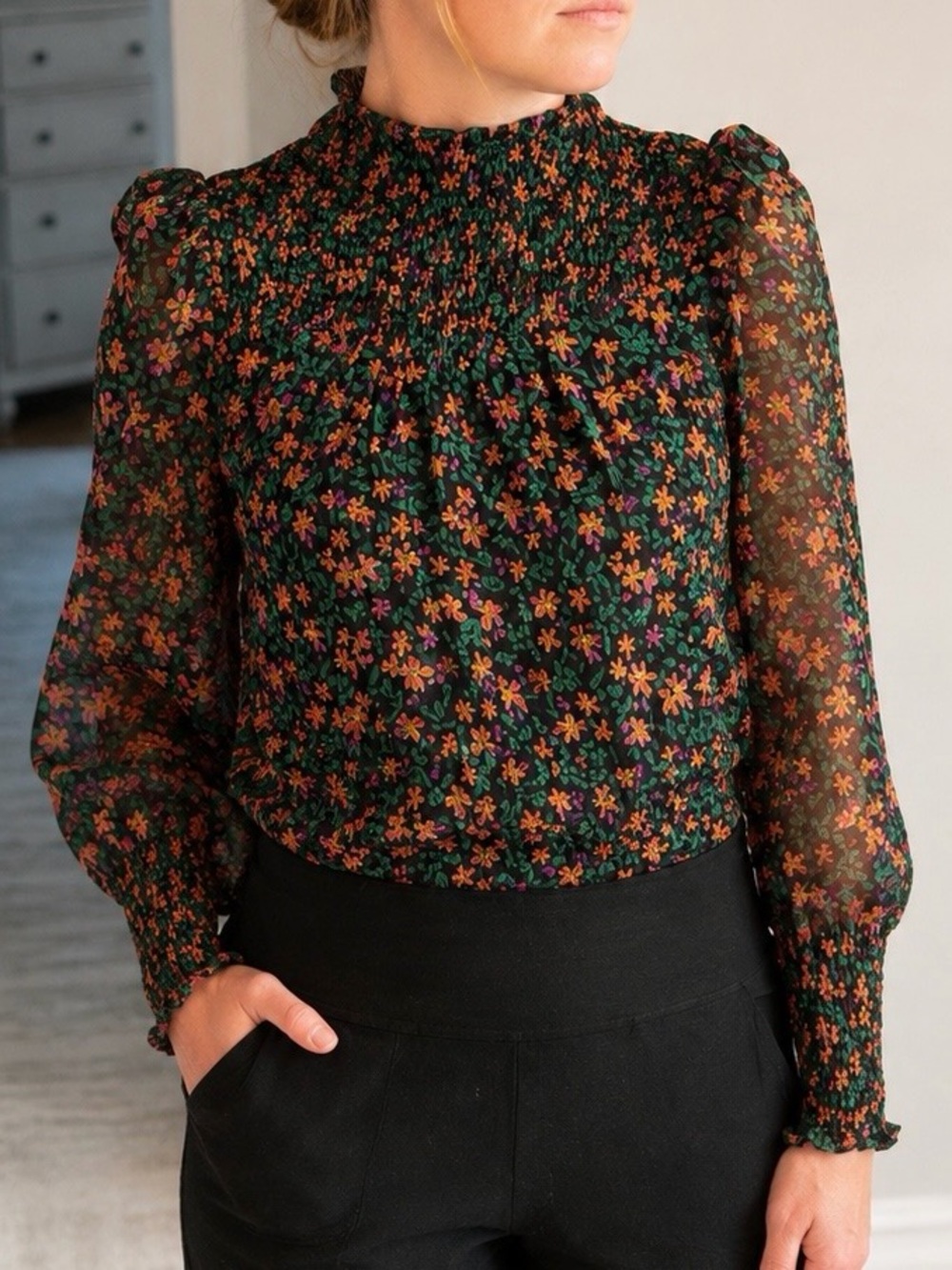 Skies Are Blue Floral Smocked Mock Neck Balloon Sleeve Blouse - size Small NWT